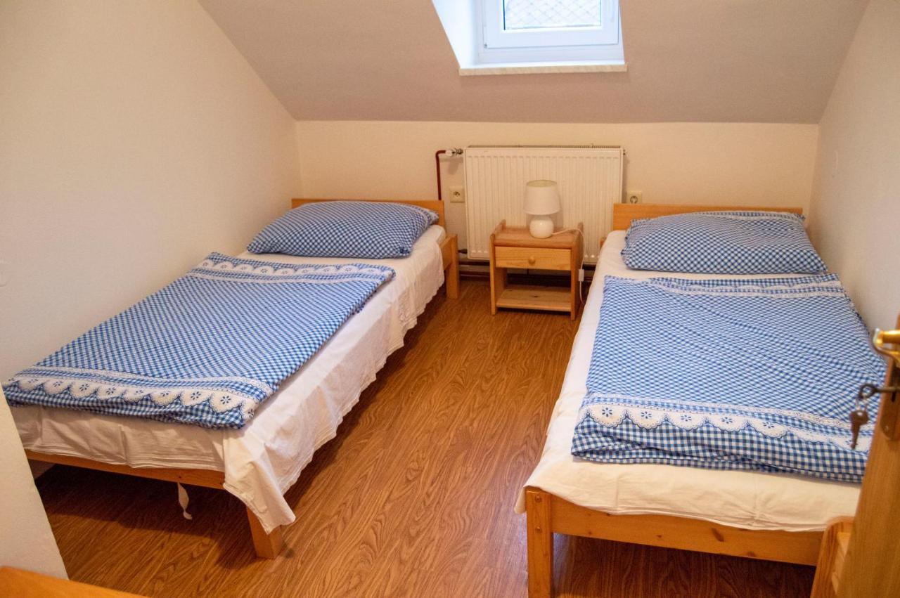 Holacký Villa *